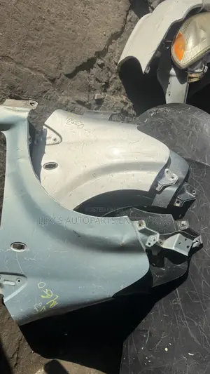 Toyota Aygo 2005,2006,2007,2008,2009,2010 Fenders