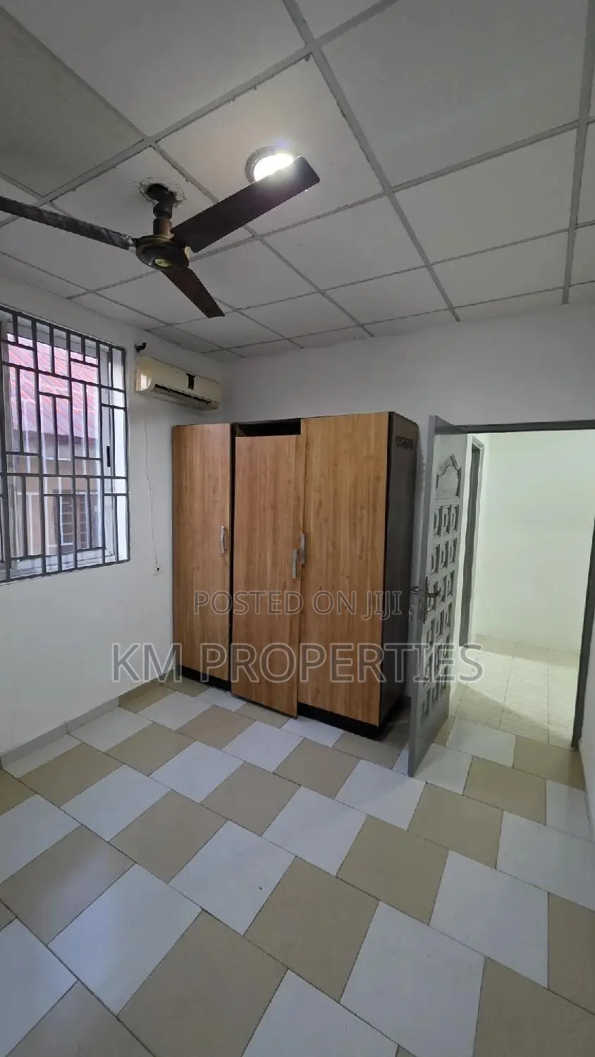 1bdrm Block of Flats in Madina for rent