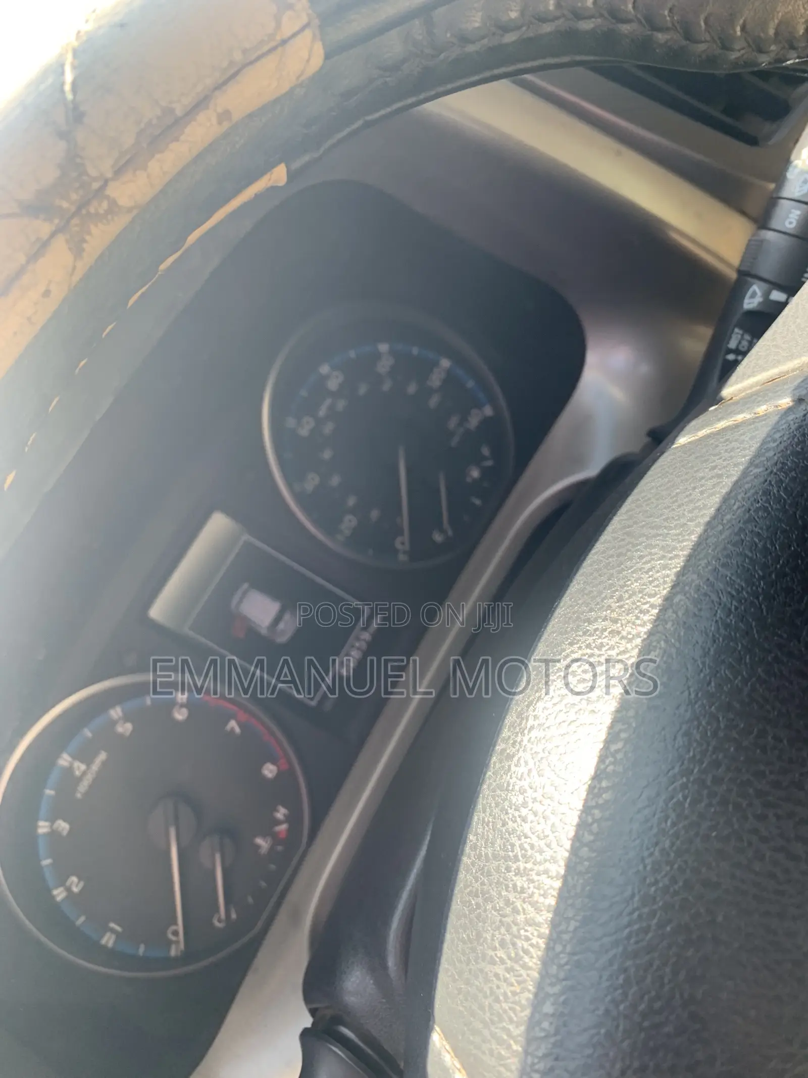 Toyota RAV4 XLE 4dr SUV AWD (2.5L 4cyl 6A) 2018 White