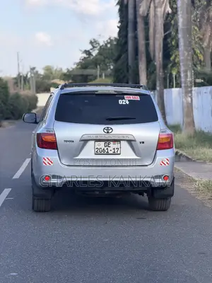 Toyota Highlander Sport 2010 Silver