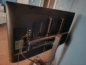43" Crystal UHD 4K Smart Samsung TV