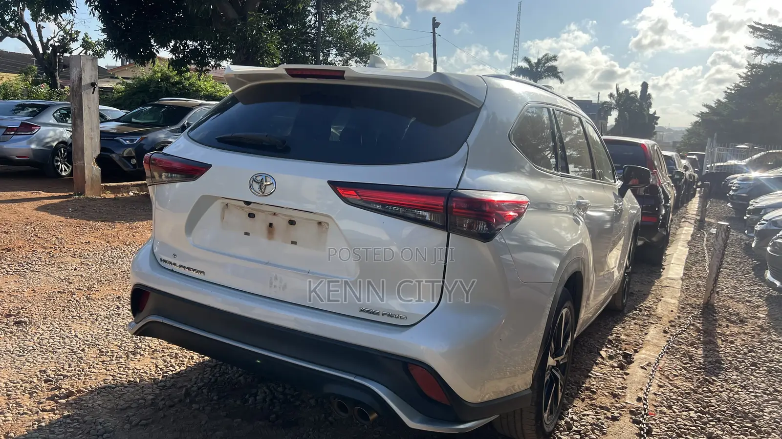 Toyota Highlander XSE 2021 White