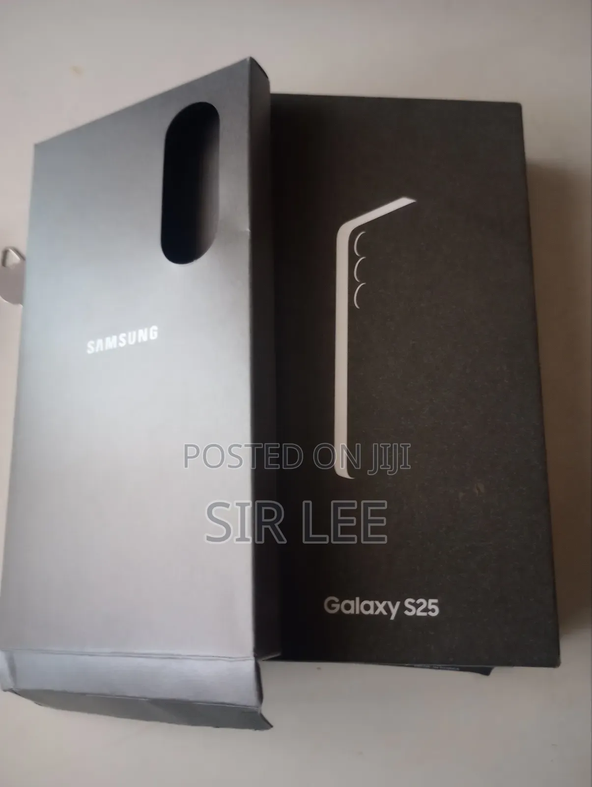 Samsung Galaxy S25 256 GB Gray