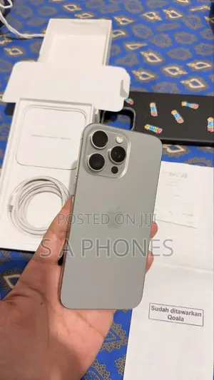 Apple iPhone 15 Pro Max 256 GB Silver