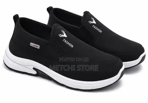 Sneaker/Shoes