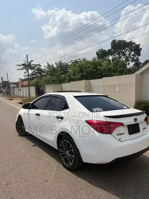 Toyota Corolla 2017 White