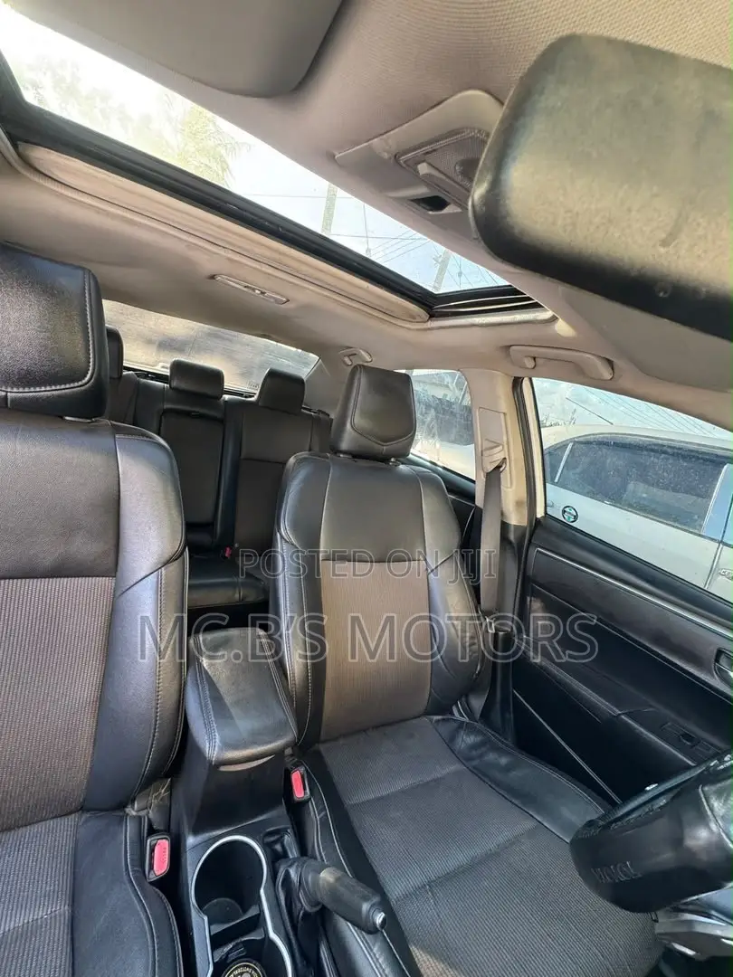 Toyota Corolla 2017 White