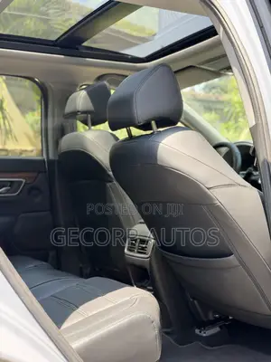 Honda CR-V Touring 2022 Ivory