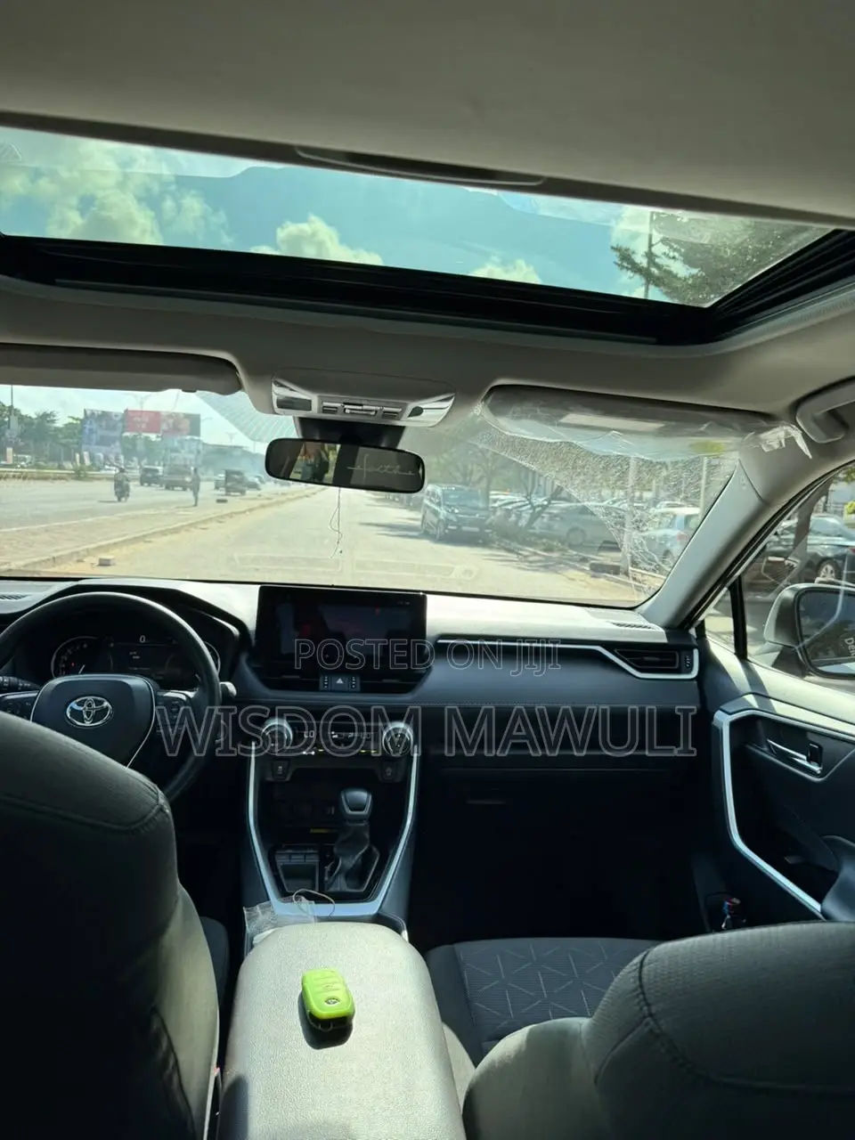 Toyota RAV4 2024 White