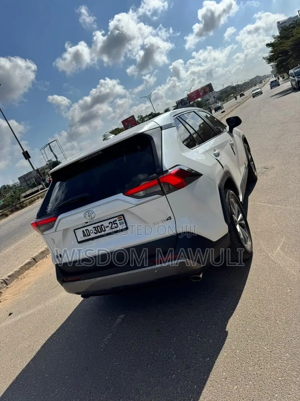 Toyota RAV4 2024 White