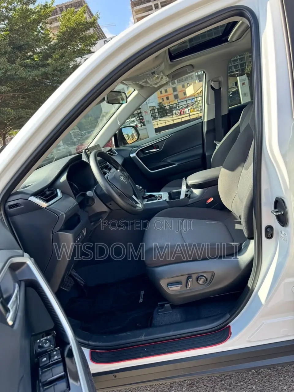 Toyota RAV4 2024 White