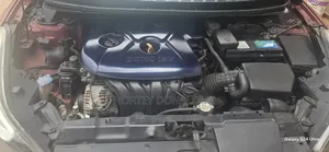 Hyundai Elantra GLS Sedan FWD (1.8L 4cyl 6A) 2013 Maroon