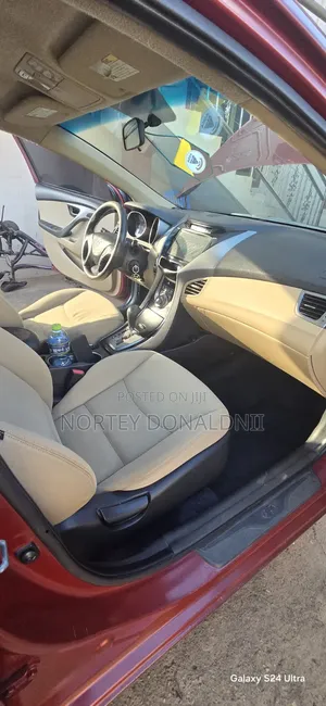 Hyundai Elantra GLS Sedan FWD (1.8L 4cyl 6A) 2013 Maroon