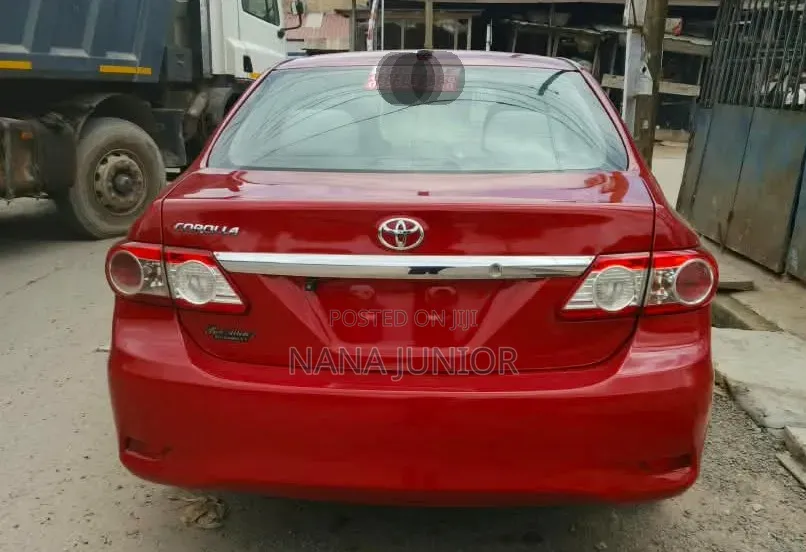 Toyota Corolla 2013 Red