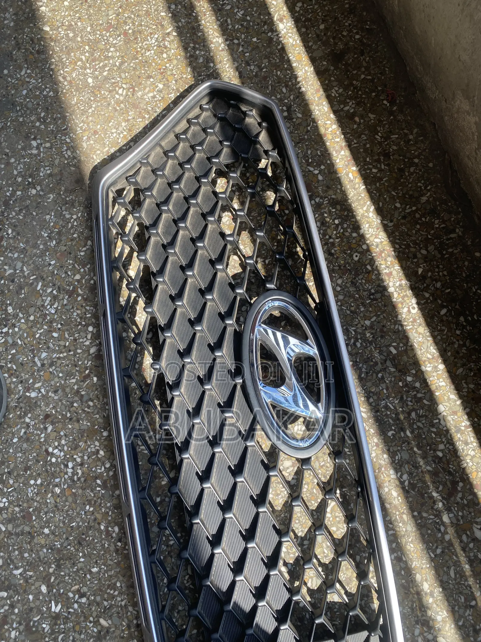 Hyundai Elantra GT 2017 Front Grill