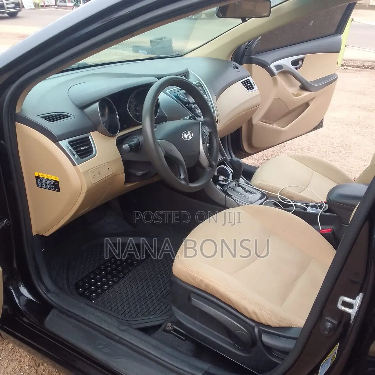 Hyundai Elantra Limited Sedan FWD (1.8L 4cyl 6A) 2013 Black