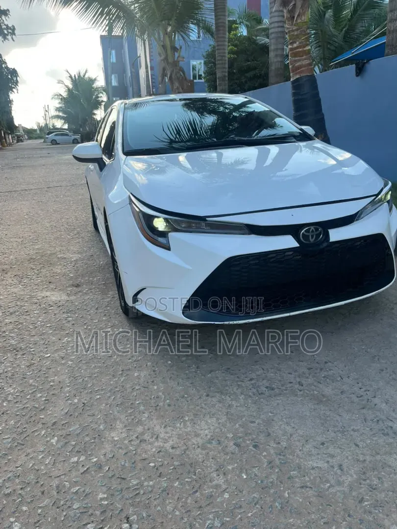 Toyota Corolla 2022 White