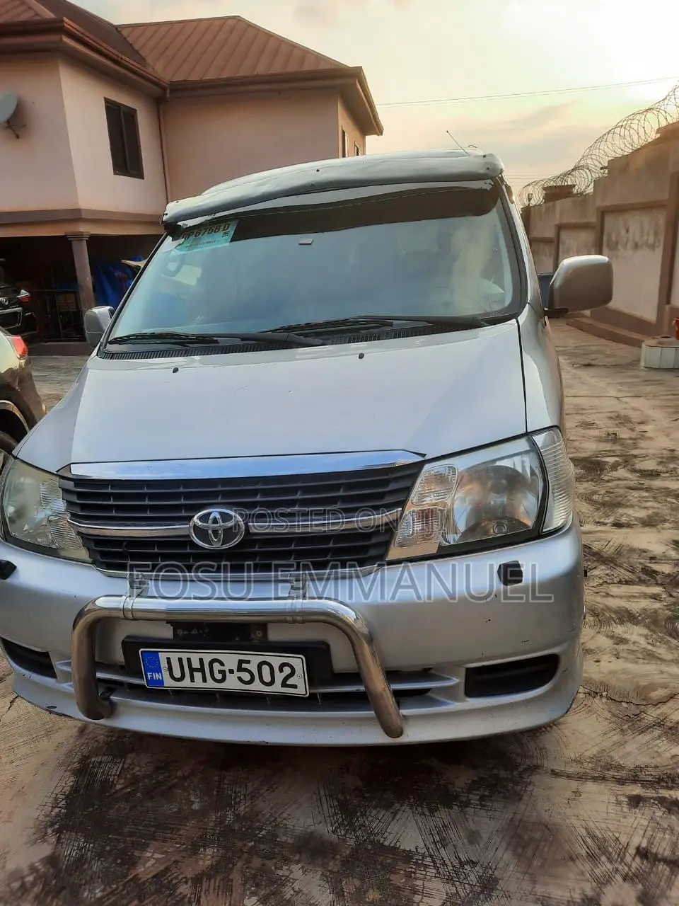 Toyota HiAce 2010 Silver