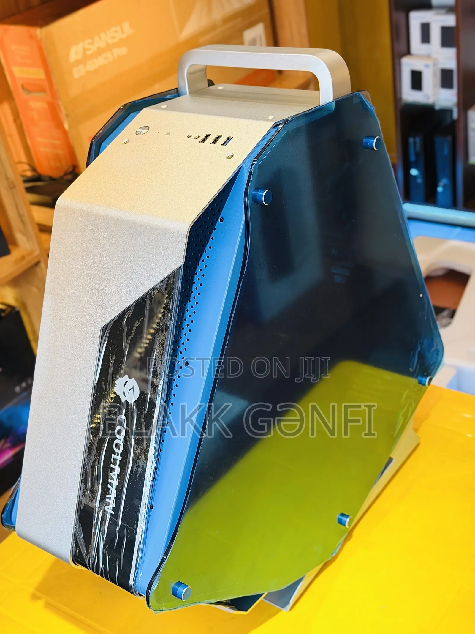 Unicom COOLMAN Dual Tempered Mirror Glass Gaming Case