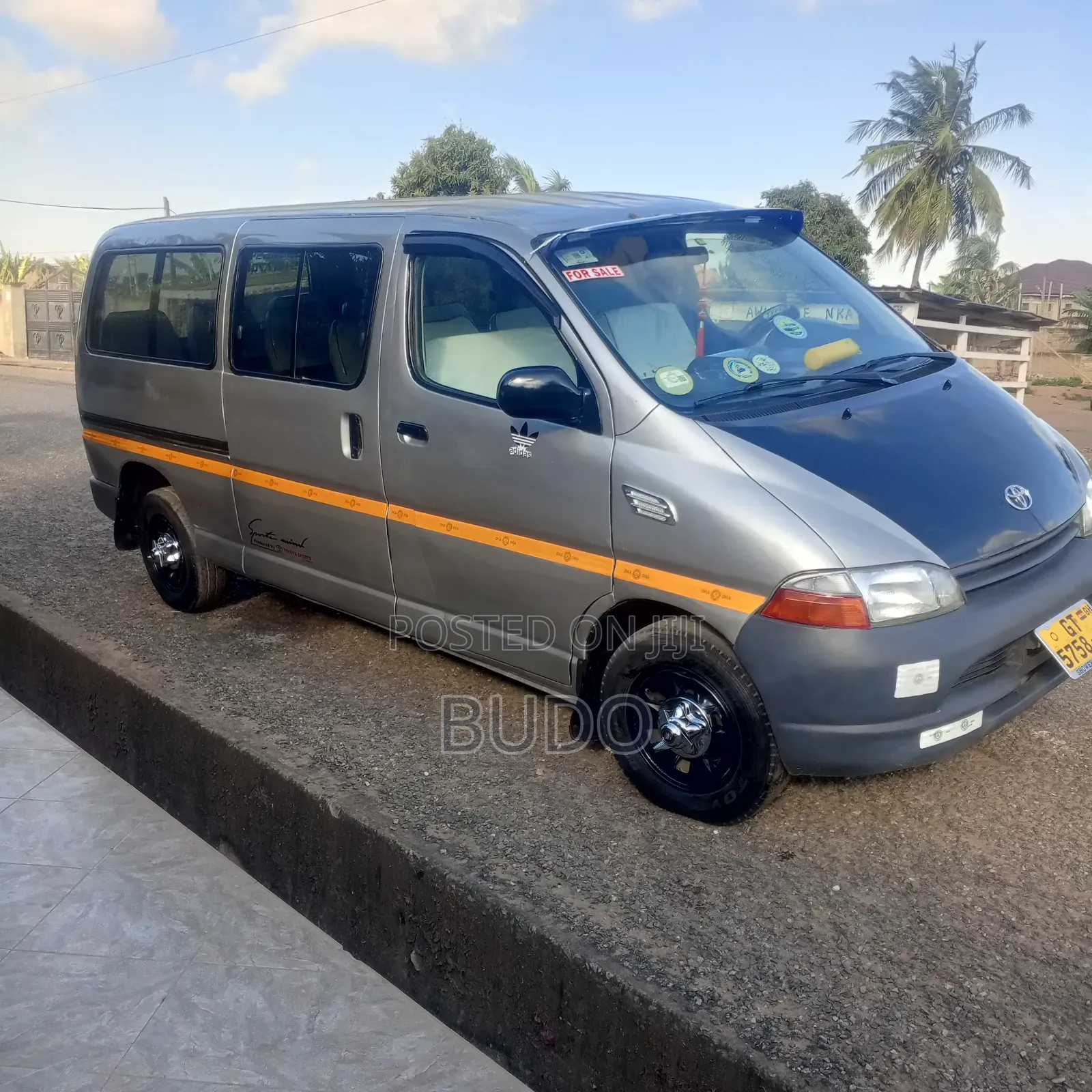 Toyota HiAce 2009 Silver