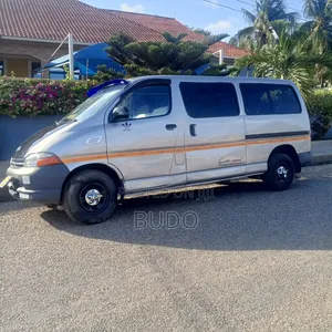 Toyota HiAce 2009 Silver