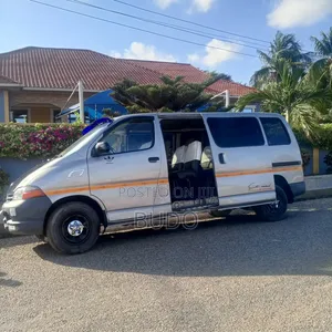 Toyota HiAce 2009 Silver
