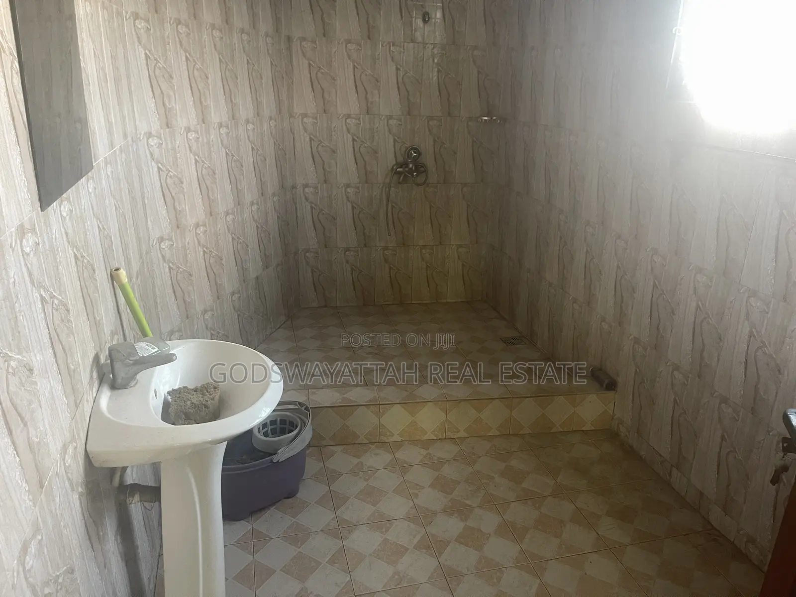 1bdrm Apartment in East Legon, Adjiriganor for rent