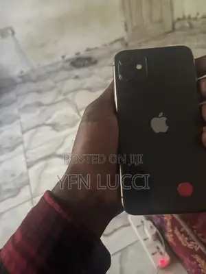 Apple iPhone 11 64 GB Black