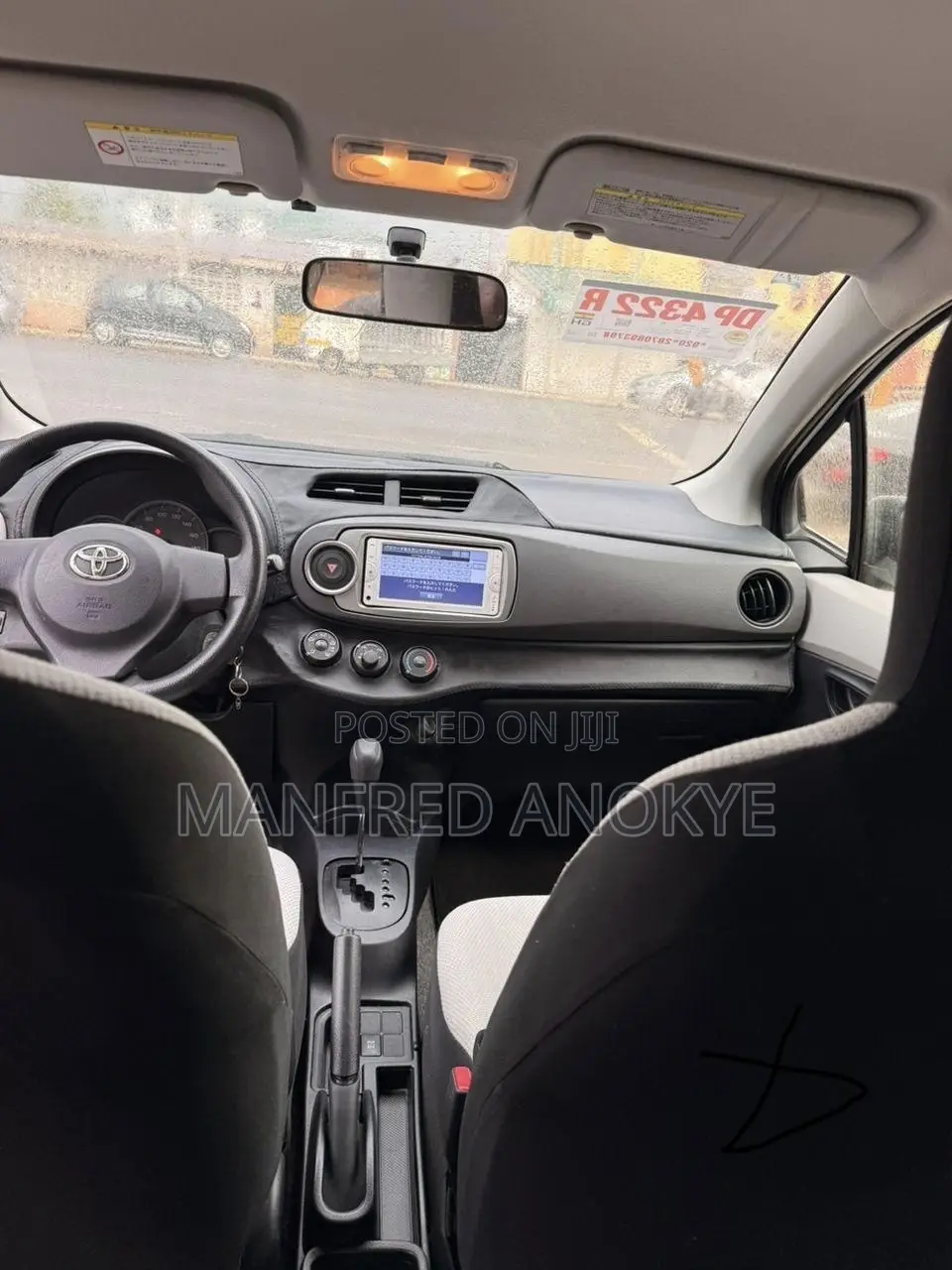 Toyota Vitz 2012 White