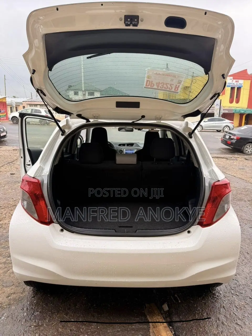 Toyota Vitz 2012 White