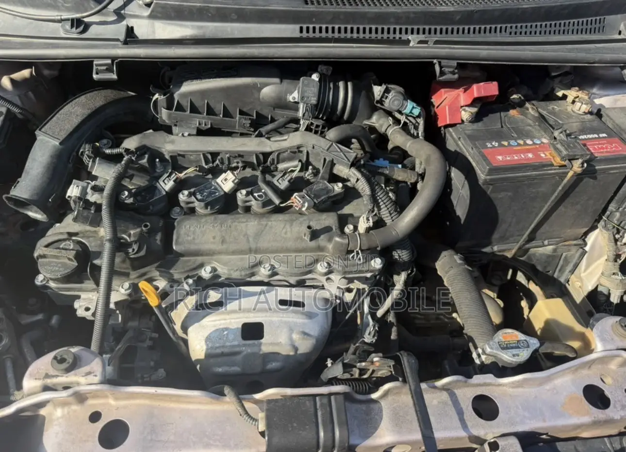 Toyota Vitz 1.3 AWD 5dr 2013 Pearl