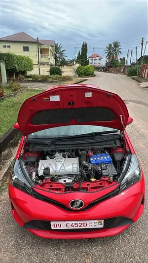 Toyota Vitz 1.5 FWD 5dr 2015 Red