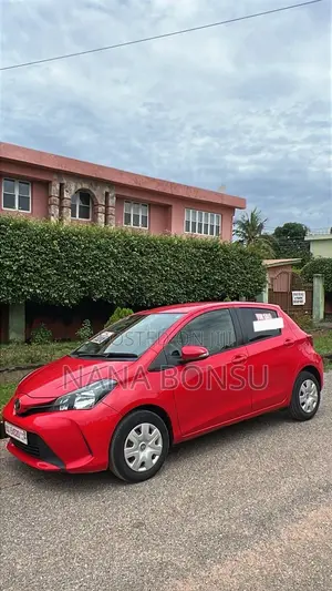 Toyota Vitz 1.5 FWD 5dr 2015 Red