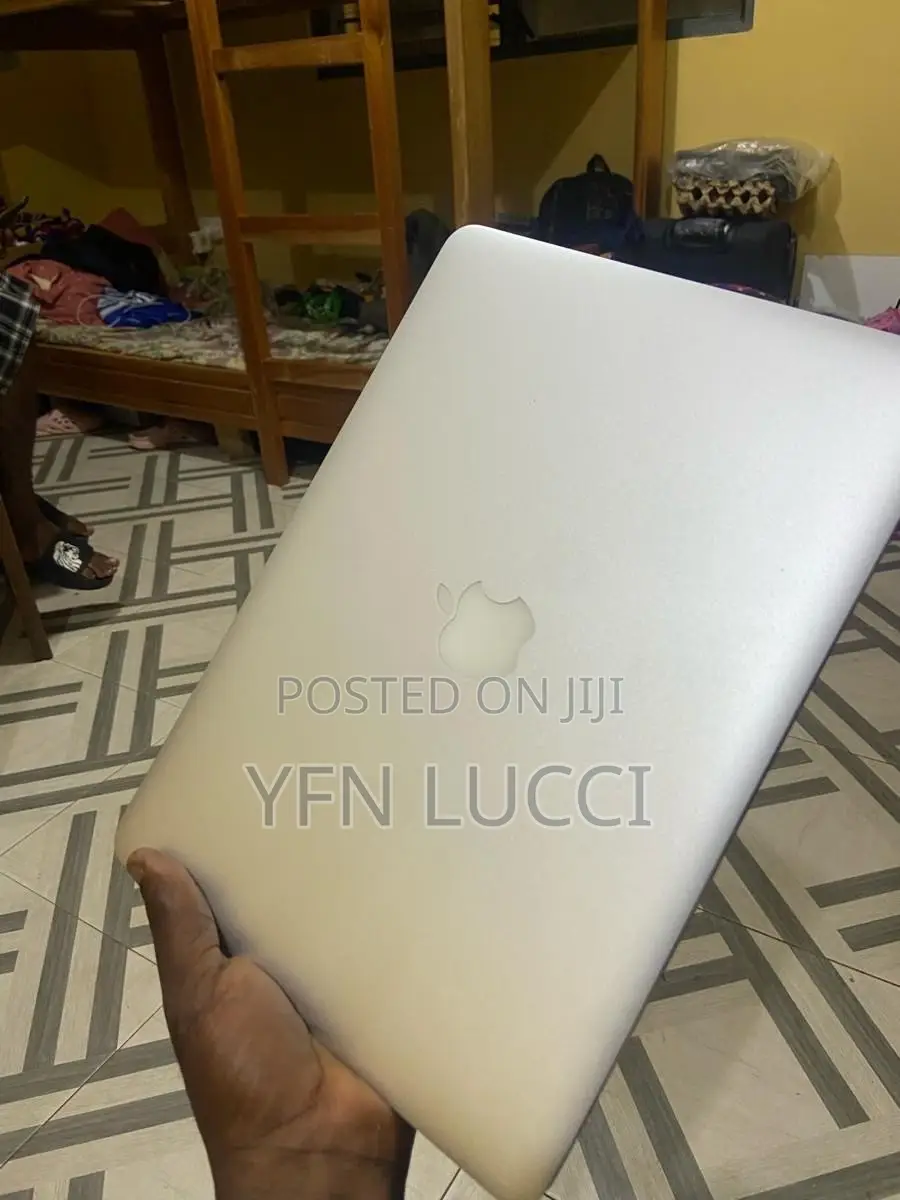 Laptop Apple MacBook Air 4GB Intel Core i5 HDD 256GB