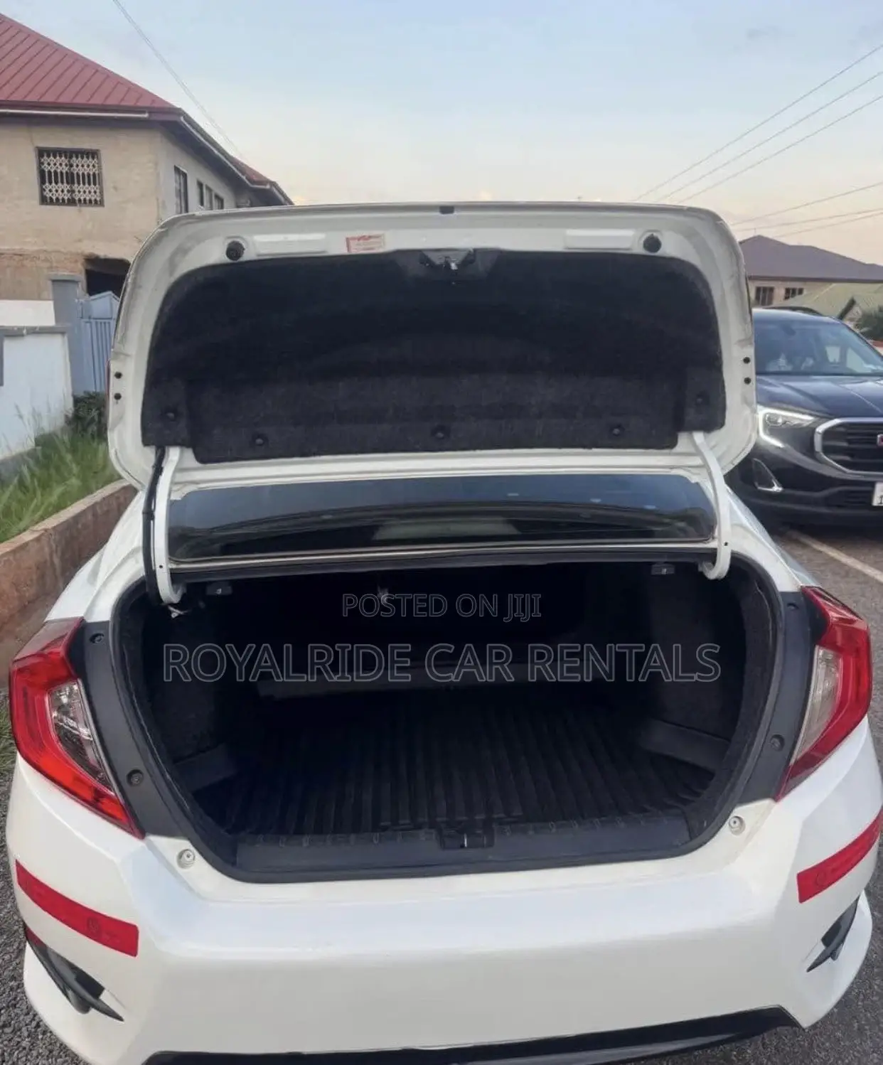 Honda Civic Sedan.