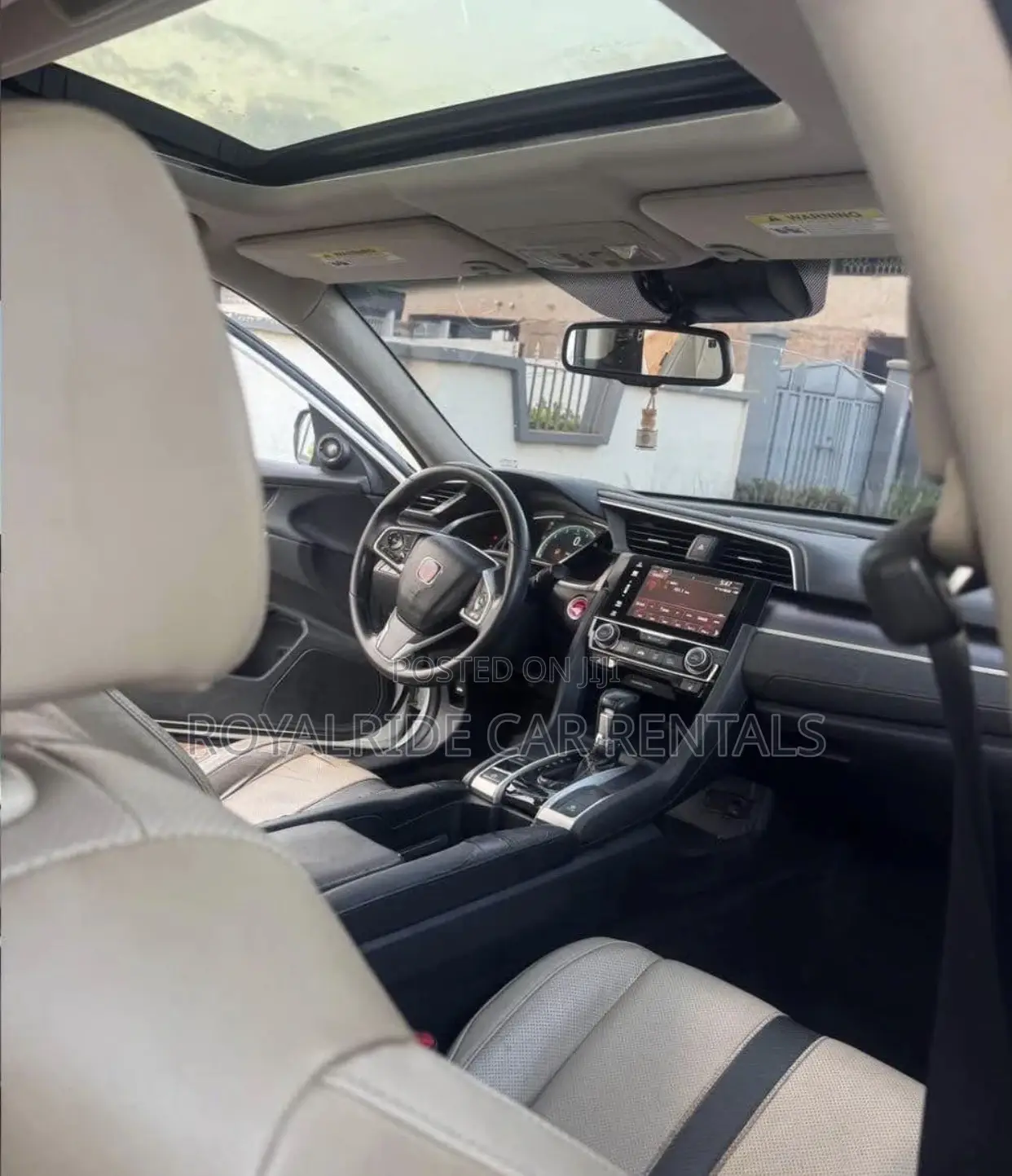 Honda Civic Sedan.