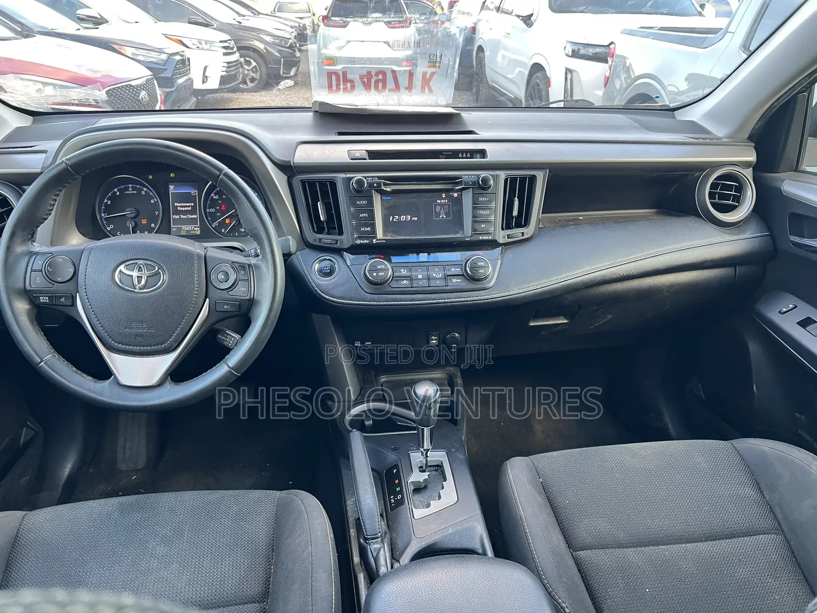 Toyota RAV4 XLE 4dr SUV (2.5L 4cyl 6A) 2018 Gray