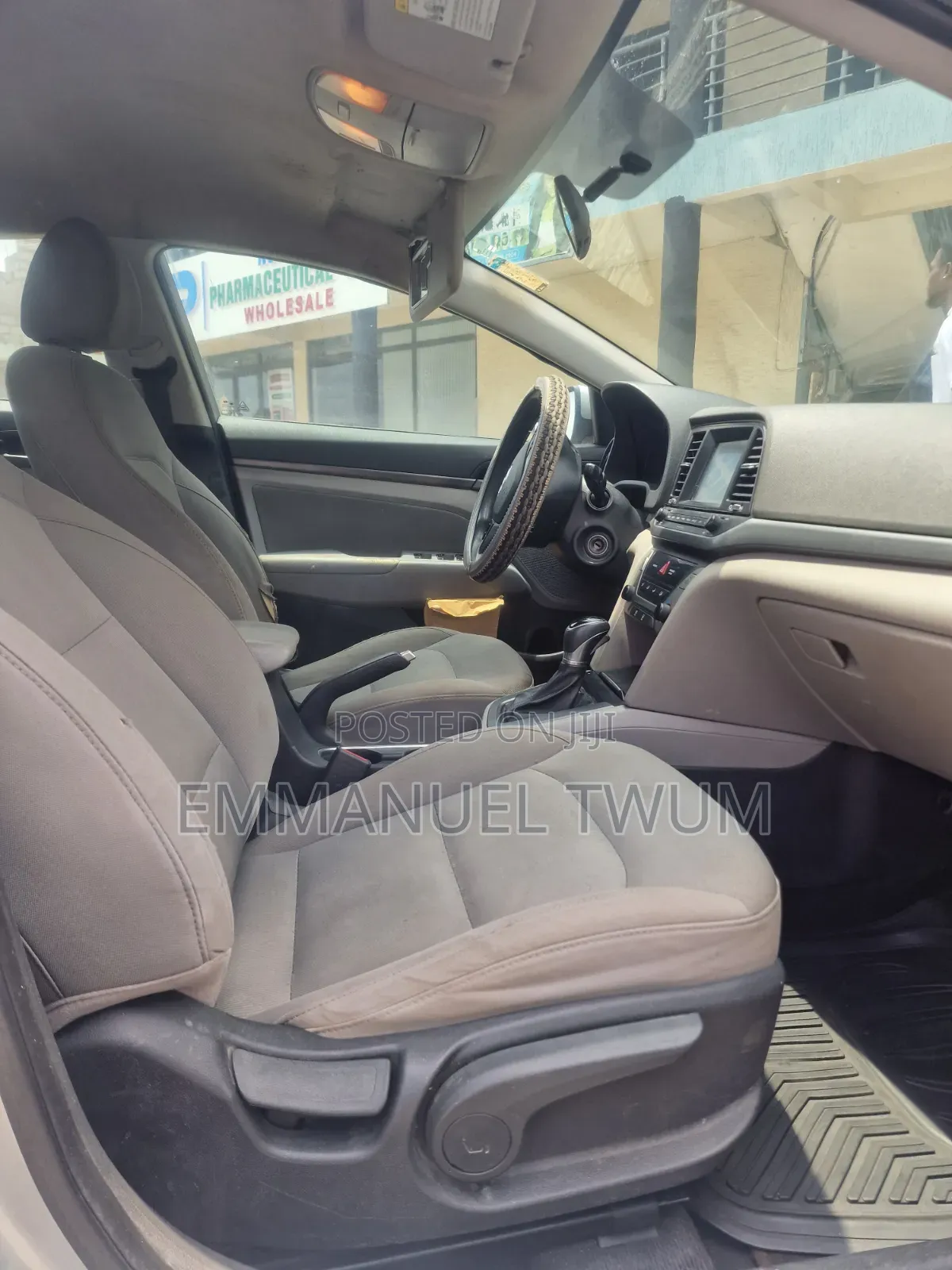 Hyundai Elantra 2017 Silver
