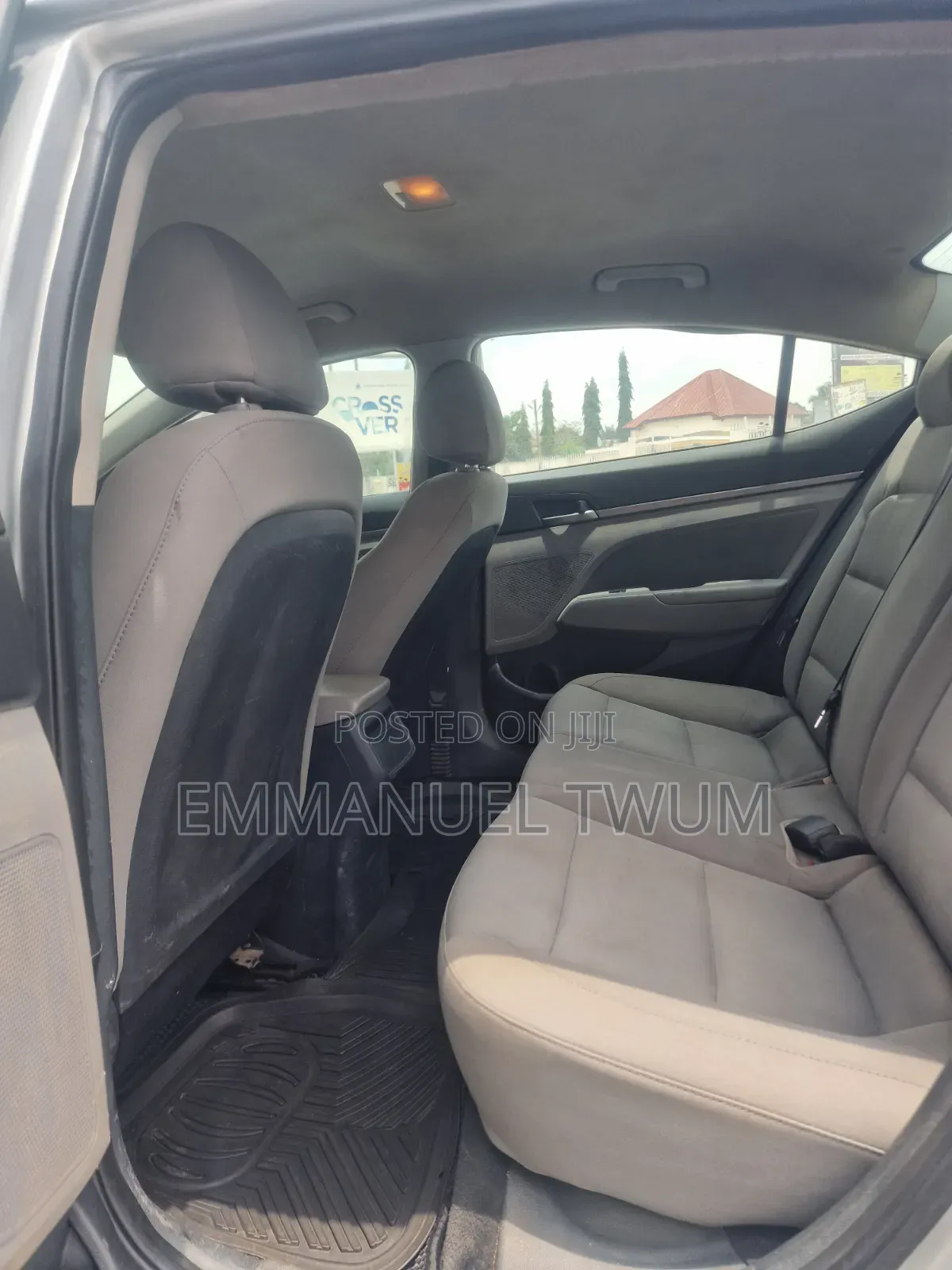 Hyundai Elantra 2017 Silver