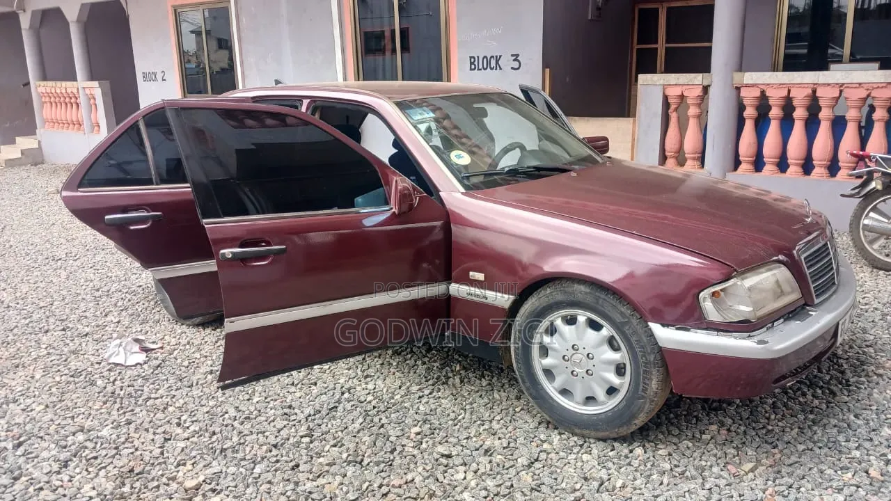 Mercedes-Benz C180 2002 Brown