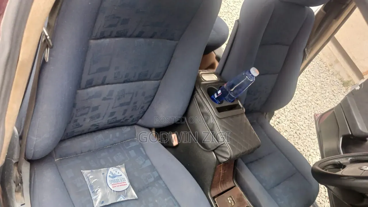 Mercedes-Benz C180 2002 Brown