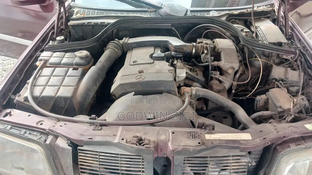 Mercedes-Benz C180 2002 Brown