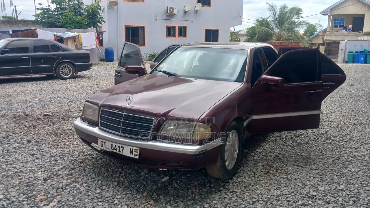 Mercedes-Benz C180 2002 Brown