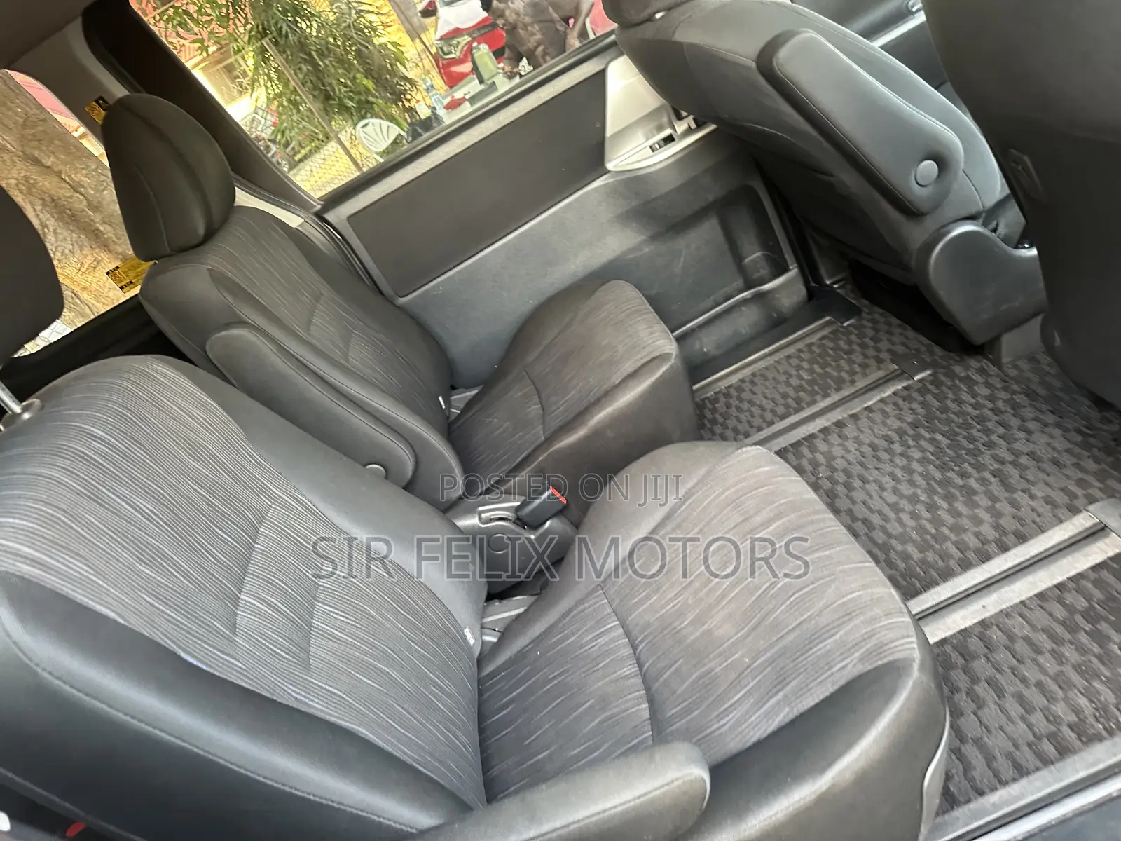 Toyota Voxy V 2WD 8-Seater 2013 Black