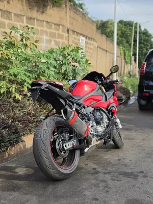 BMW S 1000 RR 2024 Red