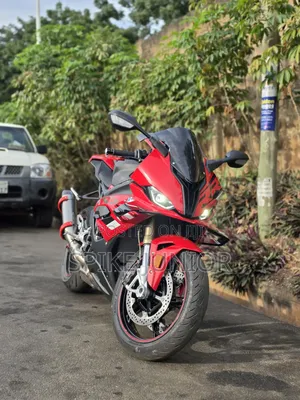 BMW S 1000 RR 2024 Red