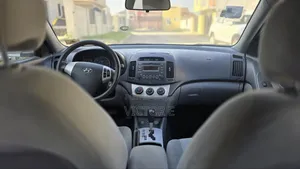 Hyundai Elantra 2008 Silver