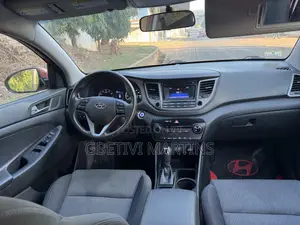Hyundai Tucson 2017 Brown