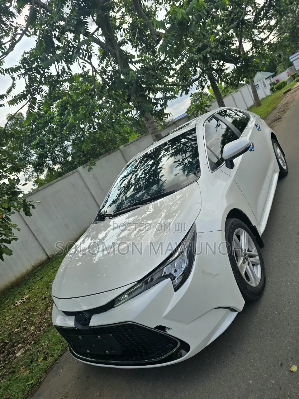 Toyota Corolla SE 2021 White
