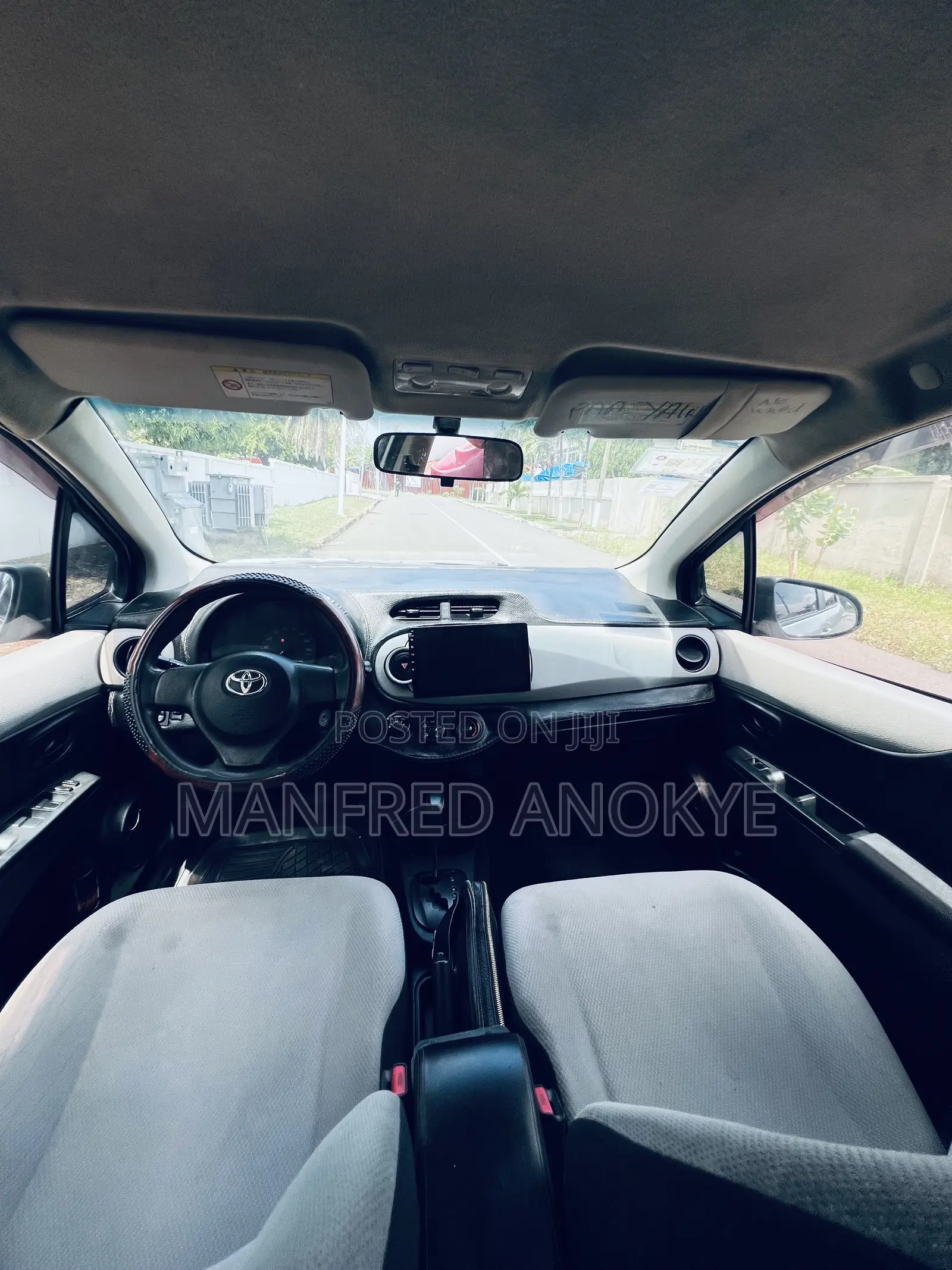Toyota Vitz 2012 White
